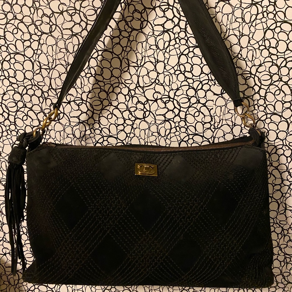 Chanel suede shoulder bag
